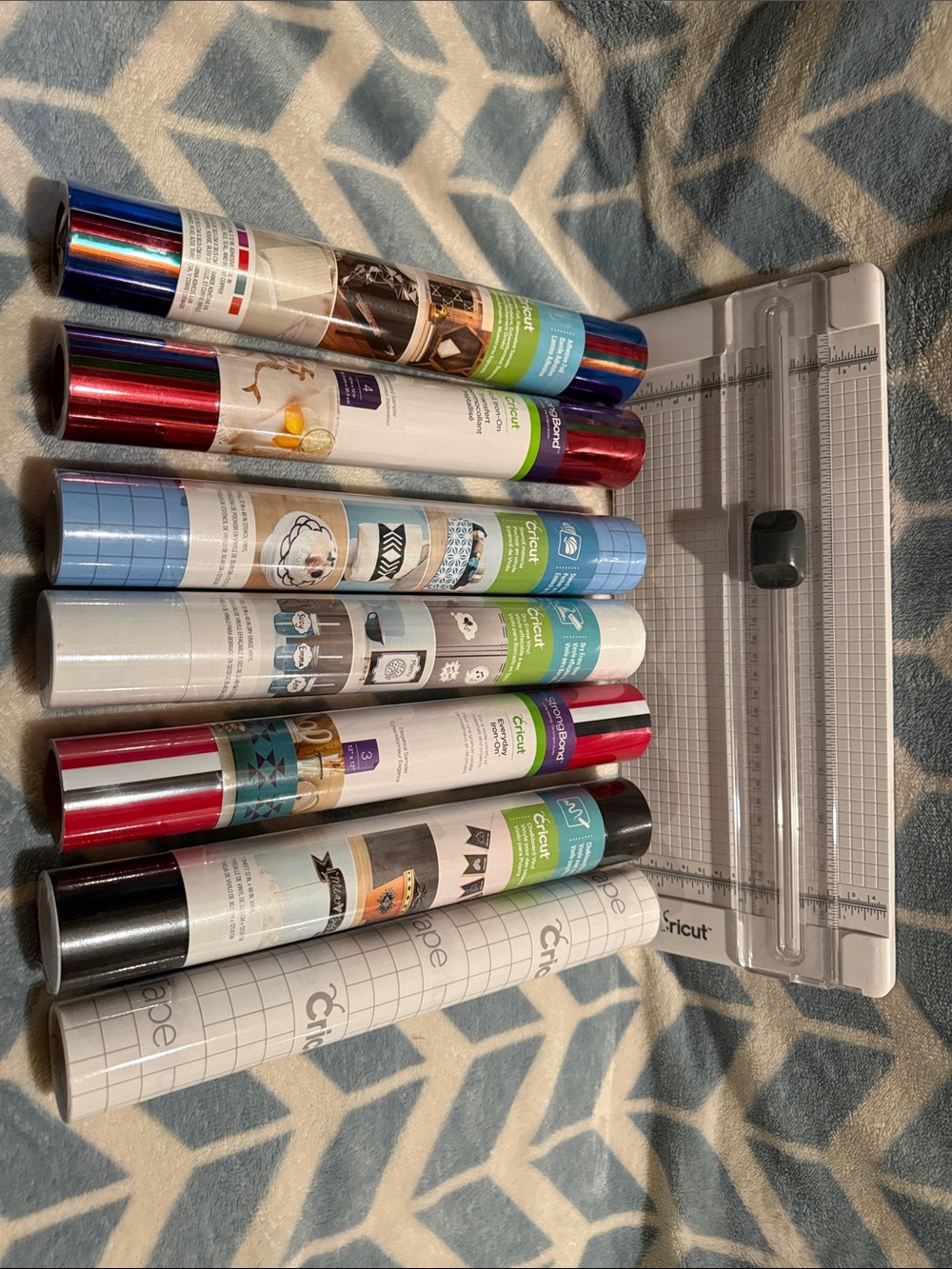 Cricut Assorted Craft Vinyl Rolls in Blue, Red, Black, Silver, White BUNDLE.